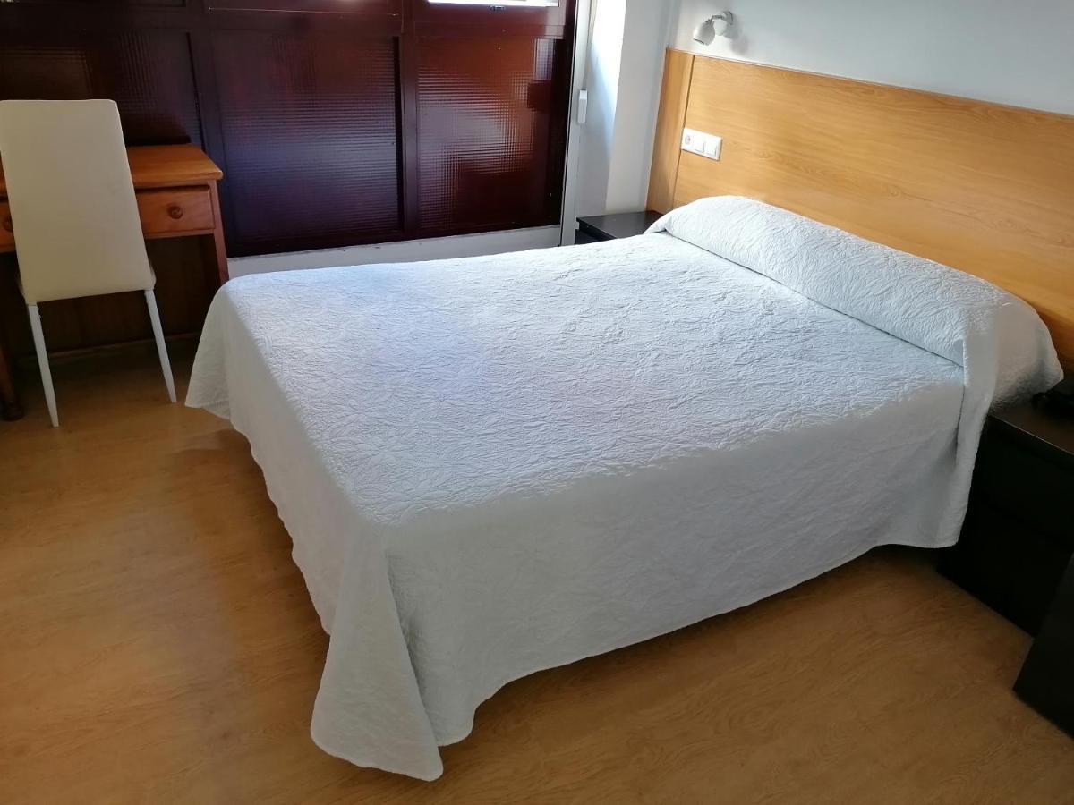 Hostal Adelia A Coruna Exterior photo